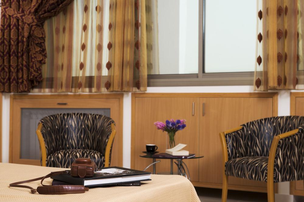 Liqaa Hotel Beirut Exterior photo